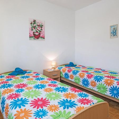 Gorgeous Apartment In Pula With House Sea View Eksteriør billede