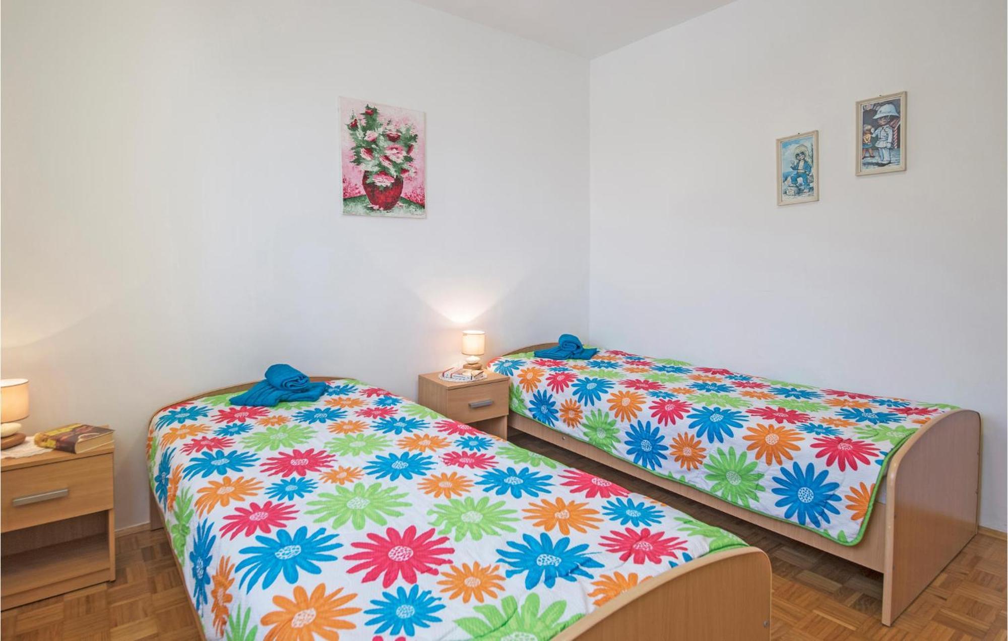 Gorgeous Apartment In Pula With House Sea View Eksteriør billede