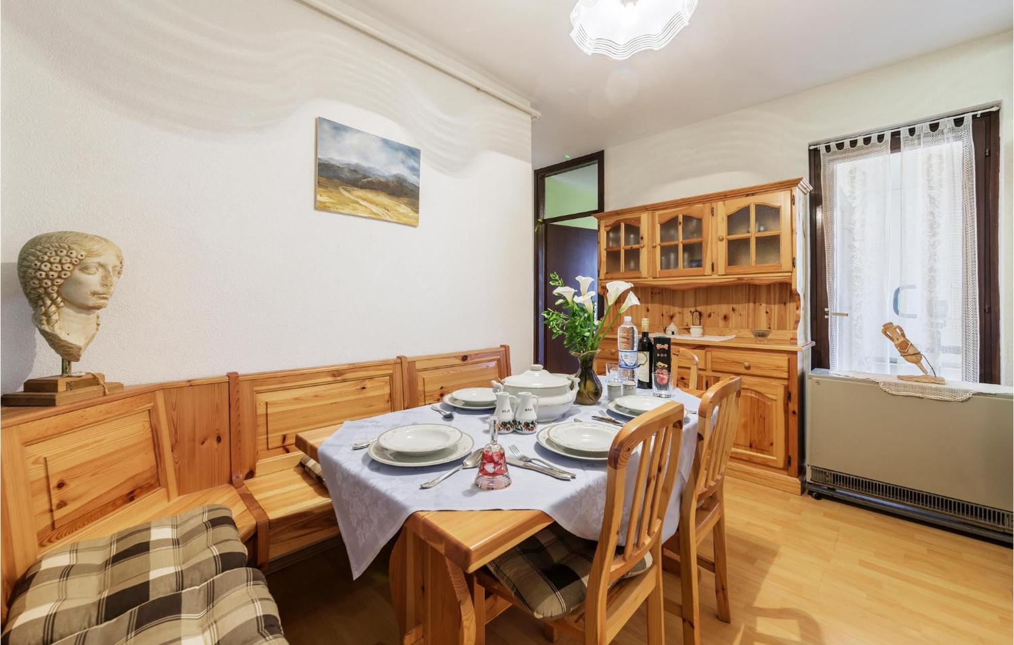 Gorgeous Apartment In Pula With House Sea View Eksteriør billede